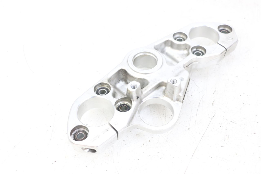 photo de UPPER FORK YOKE MOTO GUZZI NORGE 8V GT 1200 (2011 - 2016) - Alternative perspective