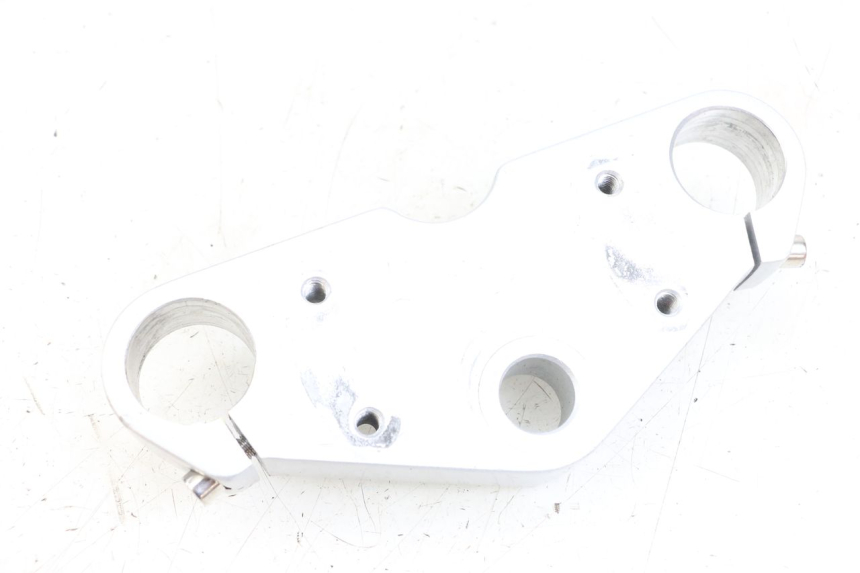 photo de UPPER FORK YOKE ASTOR ORCAL 125 (2015 - 2017) - Technical close-up