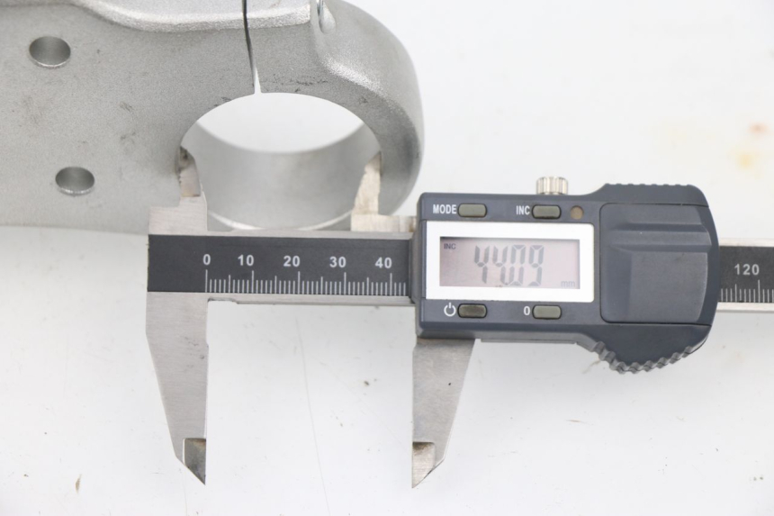 photo de UPPER FORK YOKE GUNSHOT PIT BIKE FX 125 (2014 - 2021) - Component detail