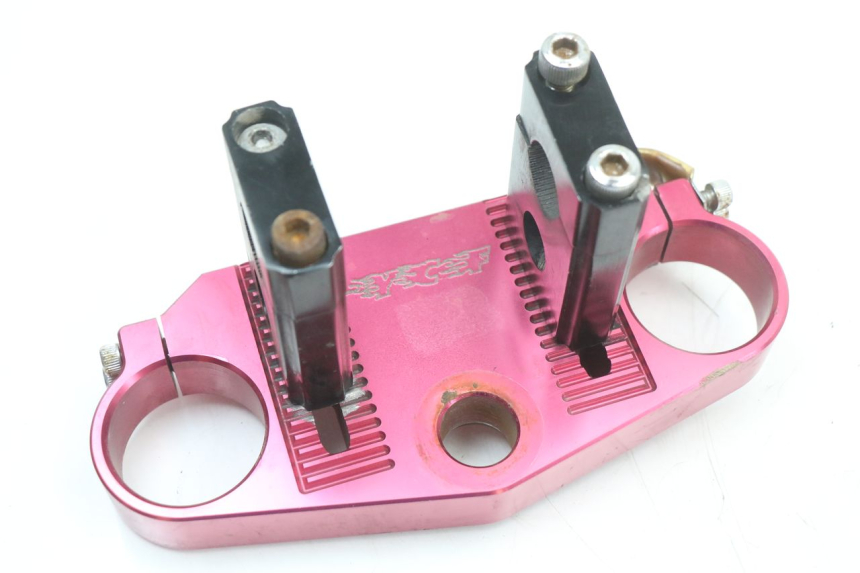 photo de UPPER FORK YOKE YCF PIT BIKE 125 (2010 - 2018) - Alternative perspective