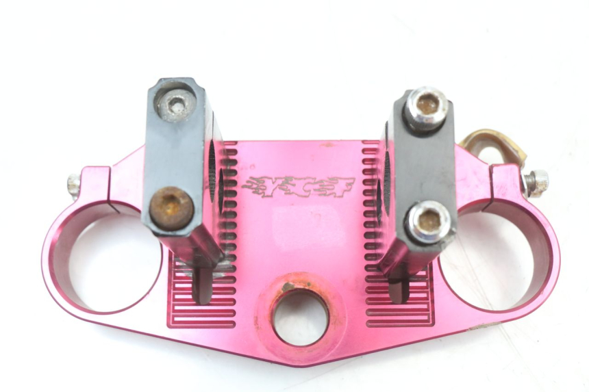 photo de UPPER FORK YOKE YCF PIT BIKE 125 (2010 - 2018) - Technical close-up