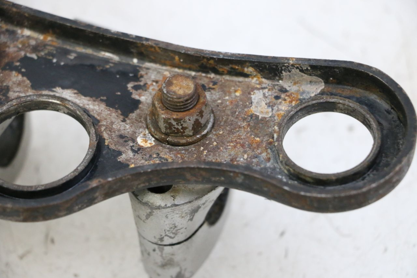 photo de UPPER FORK YOKE YAMAHA PW 80 (1983 - 2014) - Alternative perspective