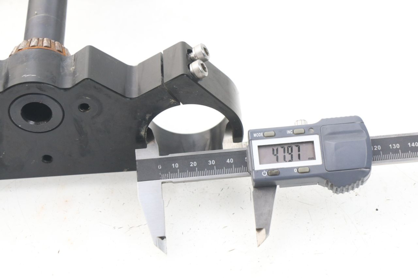 photo de UPPER FORK YOKE YCF R-START 125 - Component detail