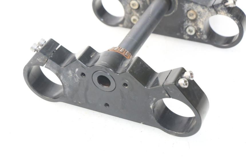 photo de UPPER FORK YOKE YCF R-START 125 - Technical close-up