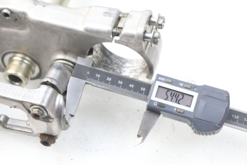 photo de UPPER FORK YOKE SUZUKI RMZ RM-Z 450 (2008 - 2011) - Component detail