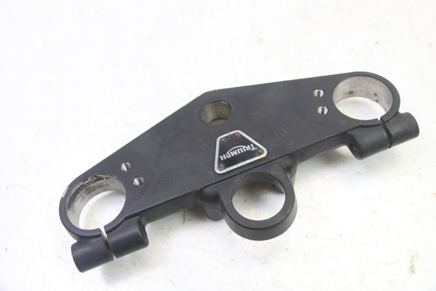 photo de UPPER FORK YOKE TRIUMPH SPRINT 900 (1995 - 1998) - Zoom on usage condition