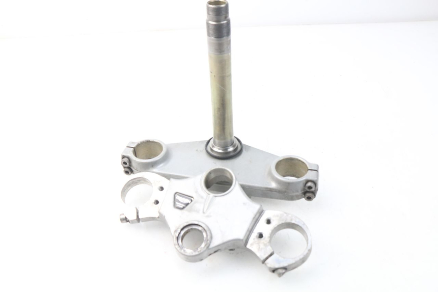 photo de UPPER FORK YOKE TRIUMPH SPRINT ST ABS 1050 (2005 - 2007) - Additional view of the item