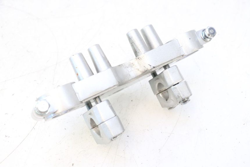 photo de UPPER FORK YOKE YAMASAKI STREET 50 (2013 - 2018) - Zoom on usage condition