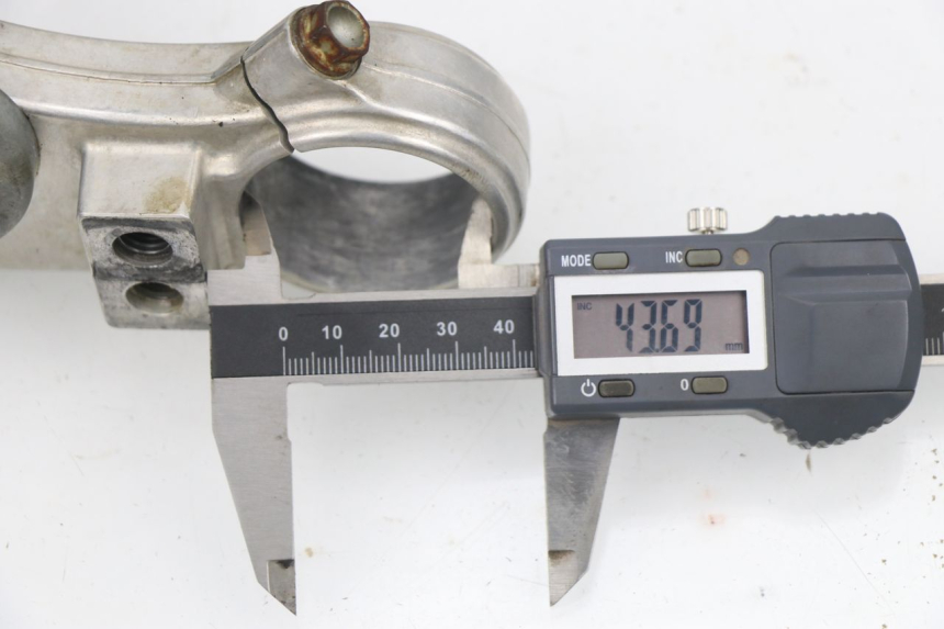 photo de UPPER FORK YOKE KTM SX 65 (2009 - 2015) - Zoom on usage condition