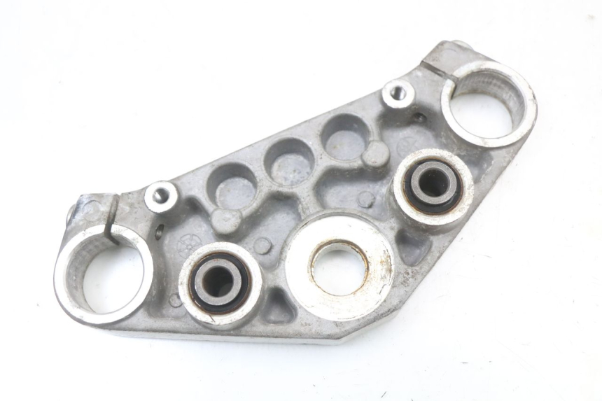 photo de UPPER TRIPLE CLAMP DAELIM VL DAYSTAR 125 (2000 - 2011) - Alternative perspective