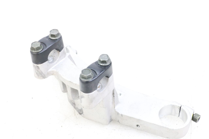 photo de Upper triple clamp KYMCO XCITING 250 (2006 - 2009) - Component detail