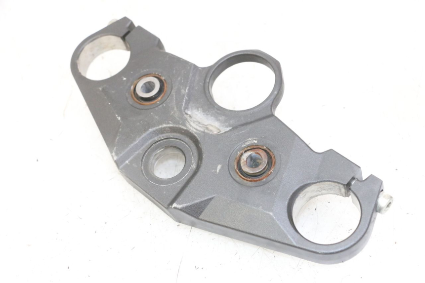 photo de UPPER FORK YOKE YAMAHA XJ6 ABS 600 (2008 - 2016) - Zoom on usage condition