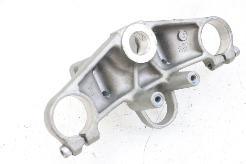 photo de UPPER FORK YOKE YAMAHA XJS DIVERSION 600 (1997 - 1999) - Alternative perspective