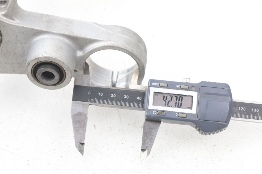 photo de UPPER FORK YOKE YAMAHA XP T-MAX TMAX 500 (2008 - 2012) - Zoom on usage condition