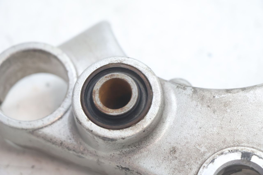photo de UPPER FORK YOKE YAMAHA XV VIRAGO 535 (1988 - 2004) - Component detail