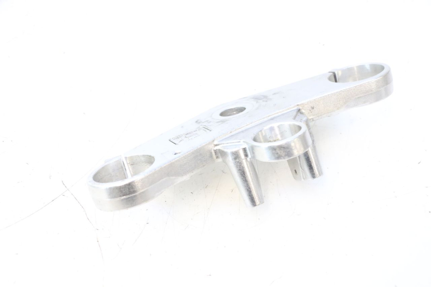 photo de UPPER FORK YOKE KAWASAKI ZX-6R ZX6R 600 (2000 - 2002) - Technical close-up