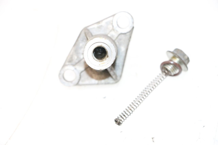 photo de CAM CHAIN TENSIONER KYMCO AGILITY PREMIUM 50 (2007 - 2010) - Alternative perspective