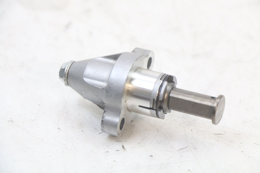 photo de TIMING CHAIN TENSIONER YAMAHA FJR ABS 1300 (2006 - 2012) - Zoom on usage condition