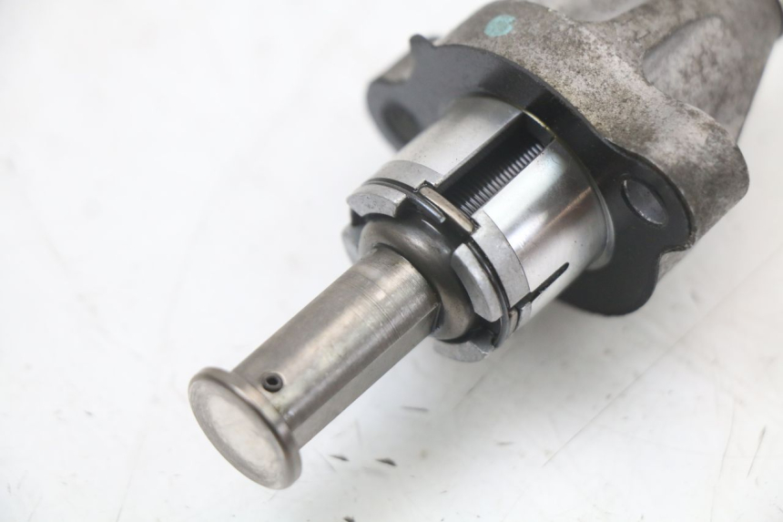 photo de TIMING CHAIN TENSIONER YAMAHA FJR ABS 1300 (2006 - 2012) - Zoom on usage condition