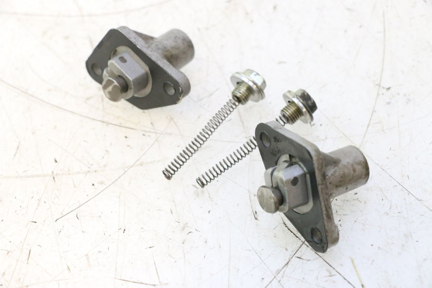 photo de TIMING CHAIN TENSIONER GILERA GP 800 (2007 - 2013) - Component detail