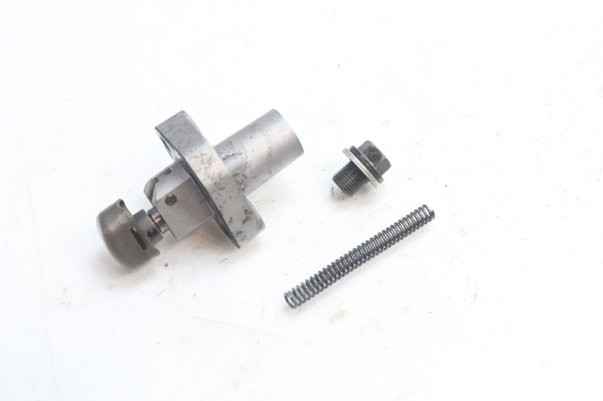 photo de CAM CHAIN TENSIONER SUZUKI GSR 600 (2005 - 2012) - Component detail