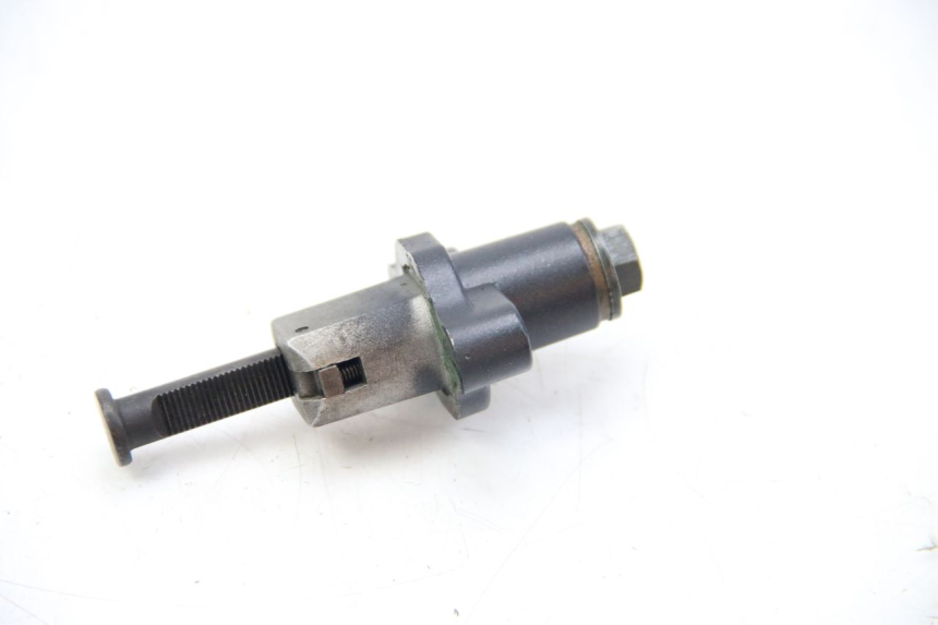 photo de TIMING CHAIN TENSIONER SPY RACING F3 350 (2015 - 2022) - Fixing points details