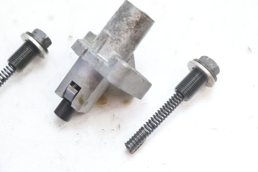 photo de CAM CHAIN TENSIONER SUZUKI SV S 650 (2003 - 2009) - Alternative perspective