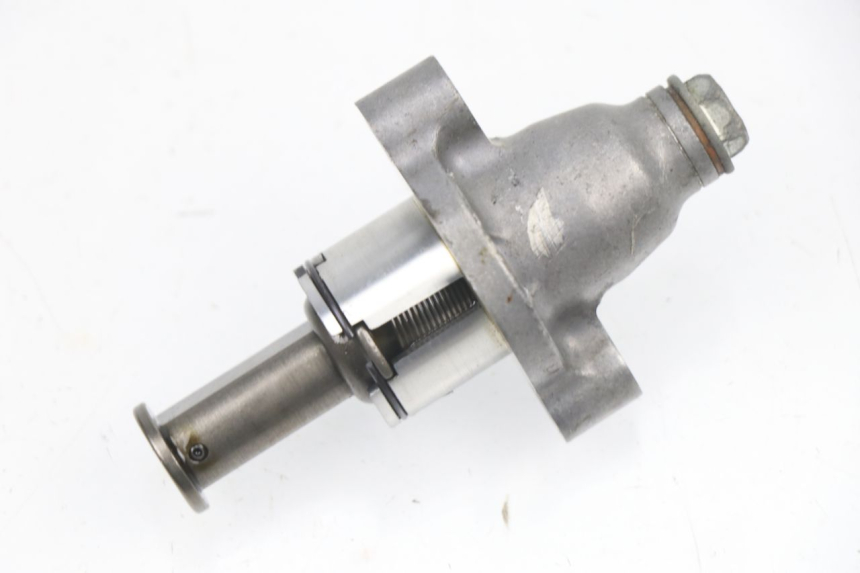 photo de CAM CHAIN TENSIONER YAMAHA YZF YZ-F 450 (2006 - 2009) - Alternative perspective