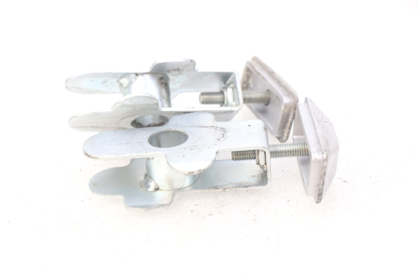 photo de CHAIN ADJUSTER SUZUKI GSF N BANDIT 600 (2000 - 2004) - Component detail