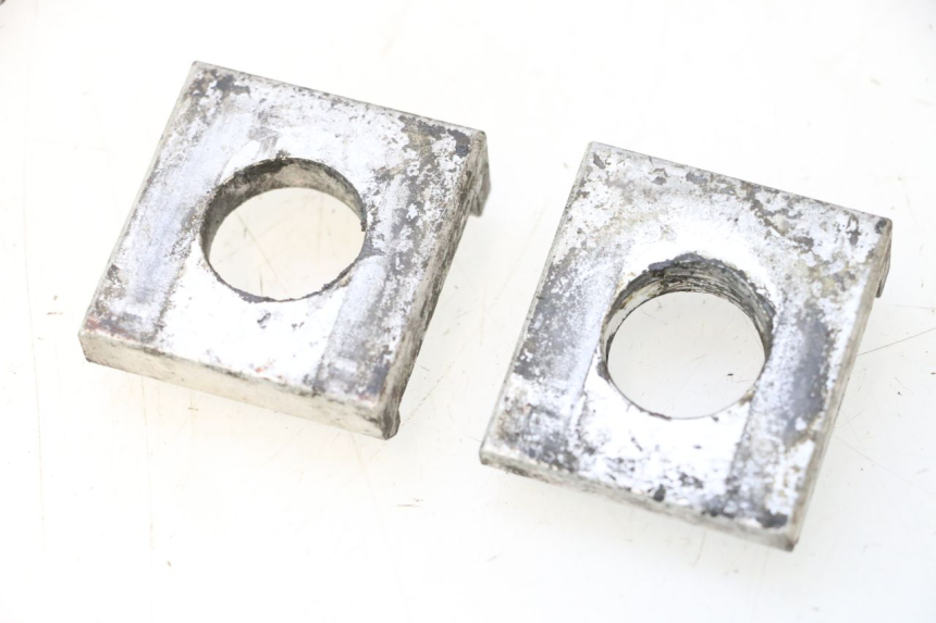 photo de CHAIN ADJUSTER SUZUKI GSF N BANDIT 1200 (2001 - 2005) - Component detail