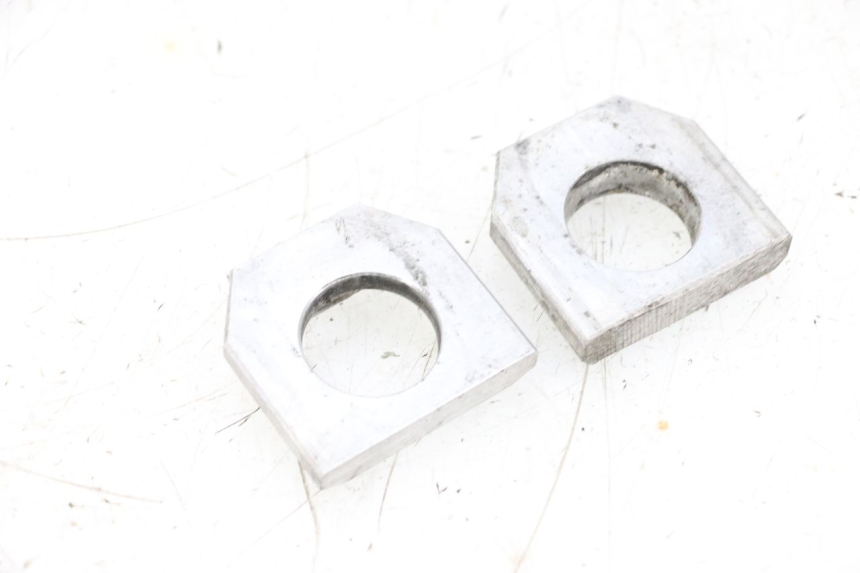 photo de CHAIN ADJUSTER SUZUKI GSXR GSX-R 1000 (2003 - 2004) - Component detail