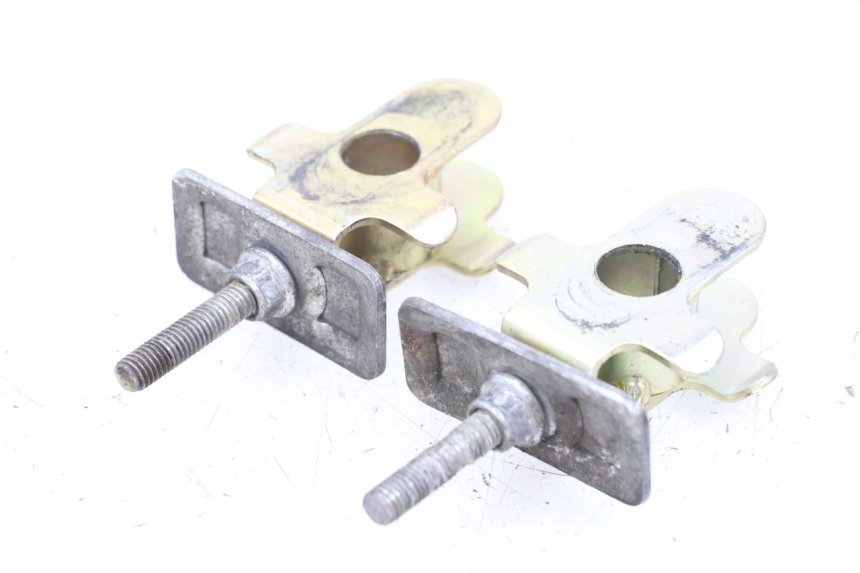 photo de CHAIN ADJUSTER HYOSUNG GTR 125 (2006 - 2008) - Markings and original references