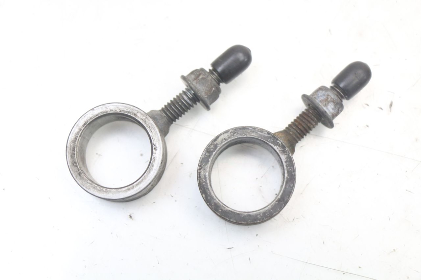 photo de CHAIN ADJUSTER HARLEY DAVIDSON SPORTSTER XL CUSTOM 883 (1999 - 2006) - Zoom on usage condition