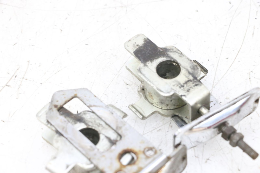 photo de CHAIN ADJUSTER HONDA NSR R 125 (1994 - 2003) - Zoom on usage condition