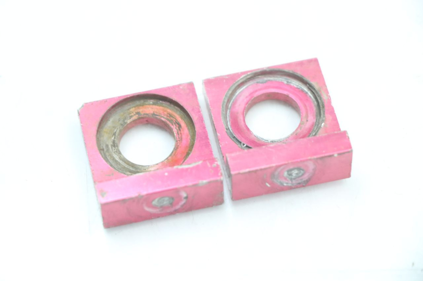 photo de CHAIN ADJUSTER YCF PIT BIKE 125 (2010 - 2018) - Zoom on usage condition