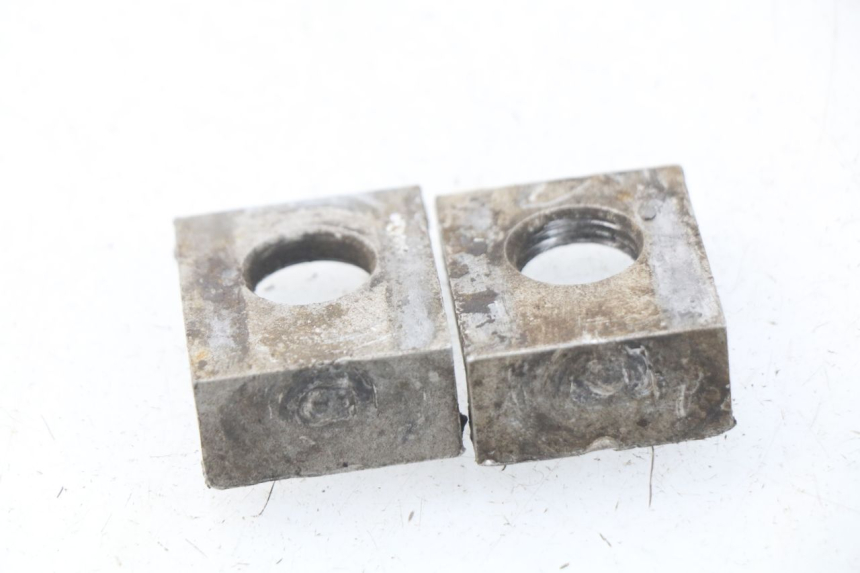 photo de CHAIN ADJUSTER APOLLO RFZ 150 - Component detail
