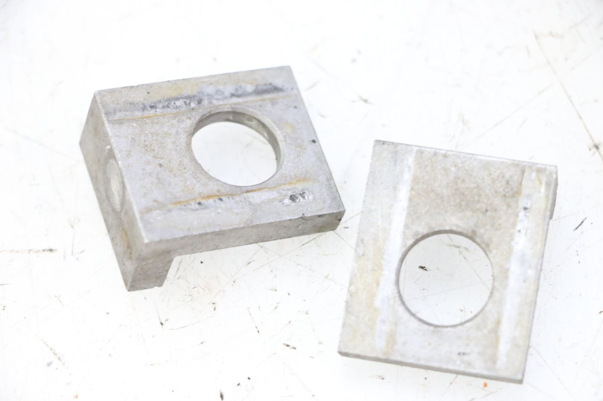 photo de CHAIN ADJUSTER APOLLO RFZ 150 - Component detail