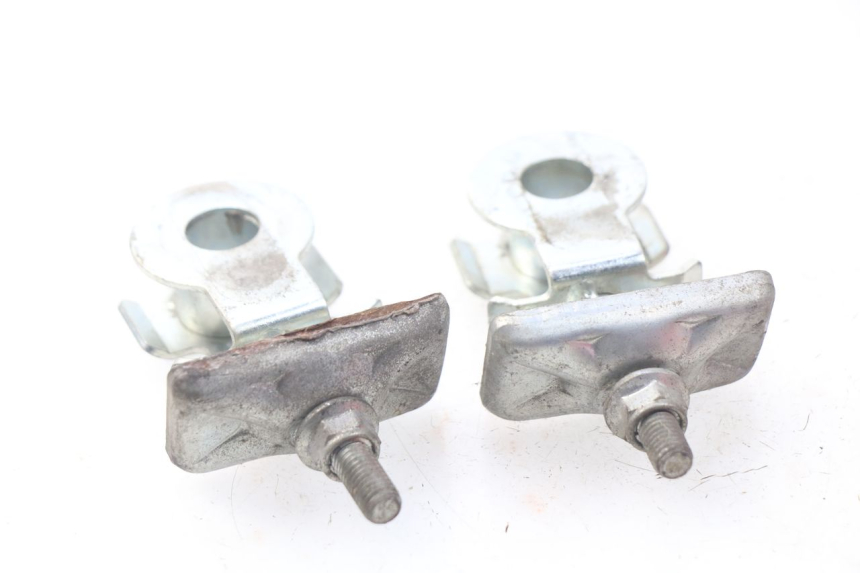 photo de CHAIN ADJUSTER SUZUKI RV VAN VAN 125 (2003 - 2008) - Main view