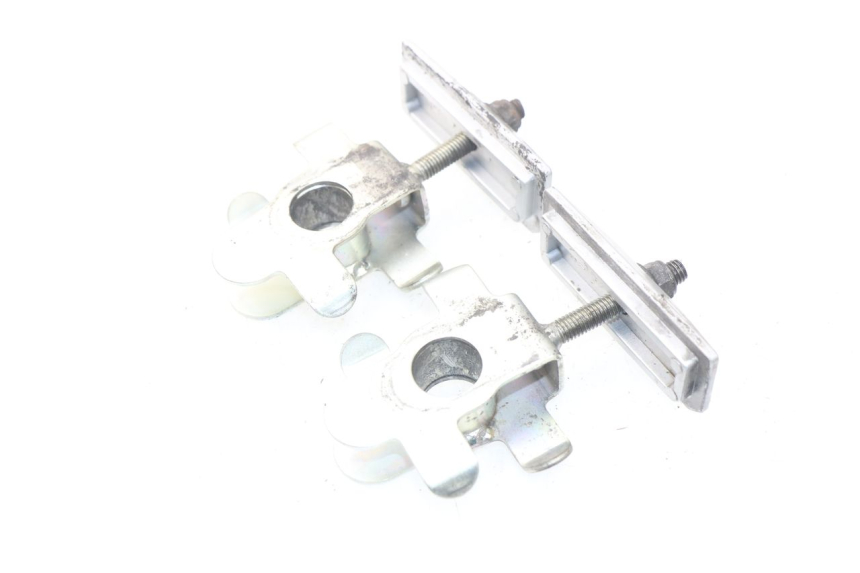 photo de CHAIN ADJUSTER SUZUKI SV S ABS 650 (2003 - 2009) - Component detail