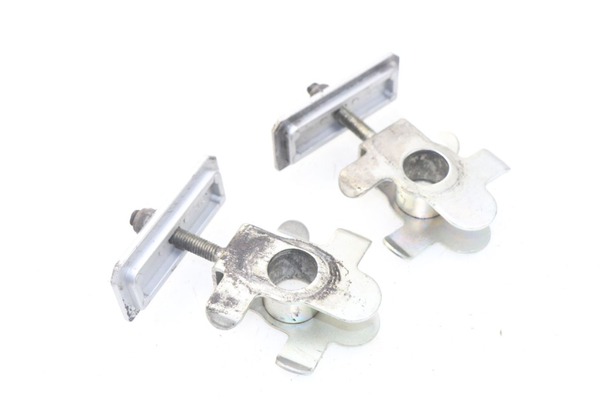 photo de CHAIN ADJUSTER SUZUKI SV S ABS 650 (2003 - 2009) - Zoom on usage condition