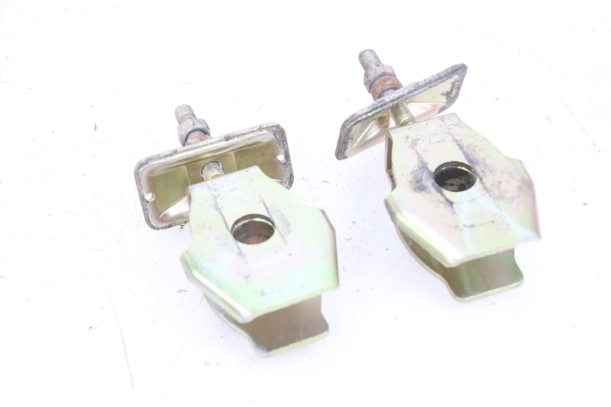 photo de CHAIN TENSIONER DAELIM VJ ROADWIN FI 125 (2008 - 2017) - Zoom on usage condition