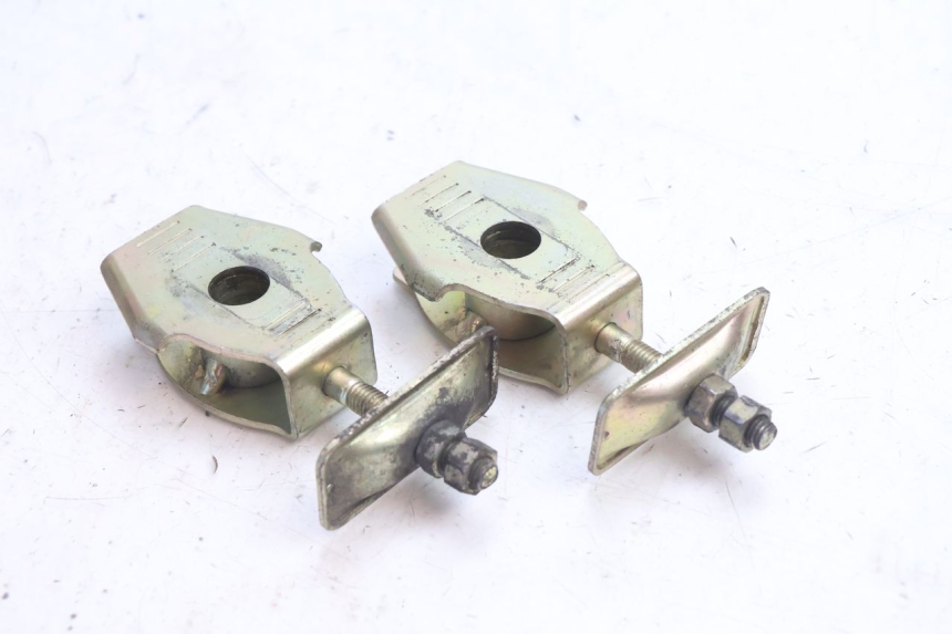 photo de CHAIN ADJUSTER DAELIM VJ ROADWIN 125 (2004 - 2007) - Main view