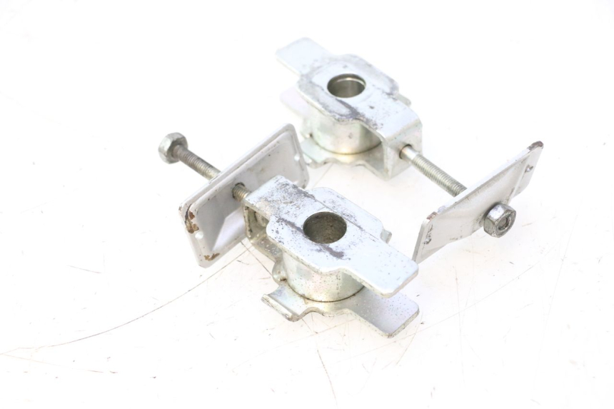 photo de CHAIN ADJUSTER HONDA XLV VARADERO 125 (2007 - 2012) - Zoom on usage condition