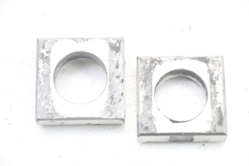 photo de CHAIN ADJUSTER YAMAHA YZ 125 (2006 - 2016) - Zoom on usage condition