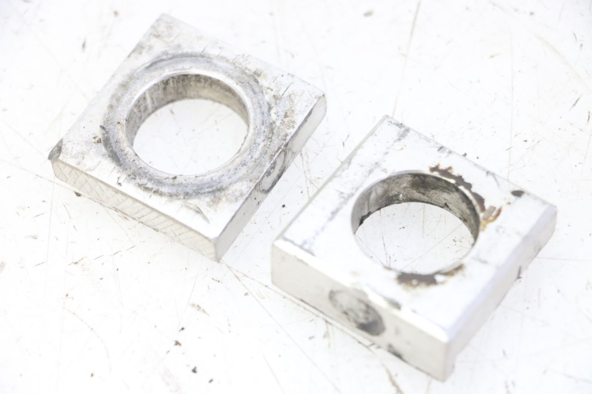 photo de CHAIN ADJUSTER YAMAHA YZ-F YZF 250 (2007 - 2013) - Component detail