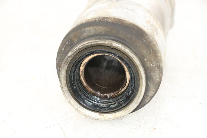 photo de CHAIN ADJUSTER YAMAHA YFM R RAPTOR 250 (2008 - 2014) - Surface and material condition