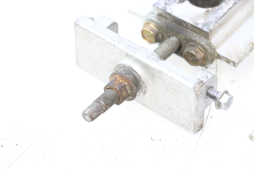 photo de CHAIN TENSIONER KAWASAKI ZX-6R ZX6R 600 (1995 - 1997) - Fixing points details