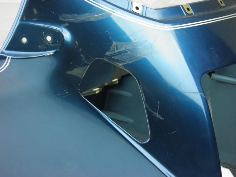 photo de FRONT FAIRING BMW K100 ABS 1000 (1989 - 1995) - Zoom on usage condition