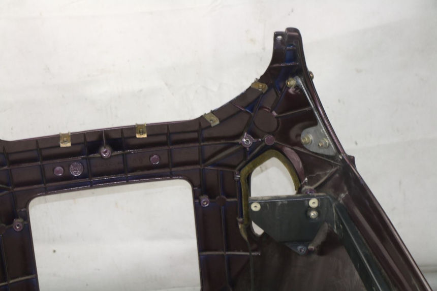 photo de FRONT FAIRING BMW K 75 RT ABS 750 (1989 - 1997) - Fixing points details