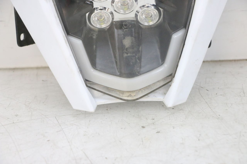 photo de FRONT FAIRING RIEJU MRT 50 (2018 - 2021) - Additional view of the item